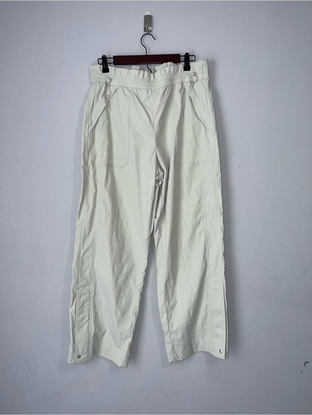 Athleta Pants Womens 14 Celadon Green Trekkie High Rise Parachute Hiking Utility